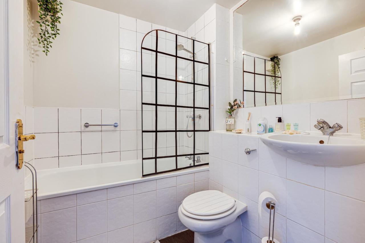Cosy 2Br Modern Apt With Free Parking Liverpool Extérieur photo